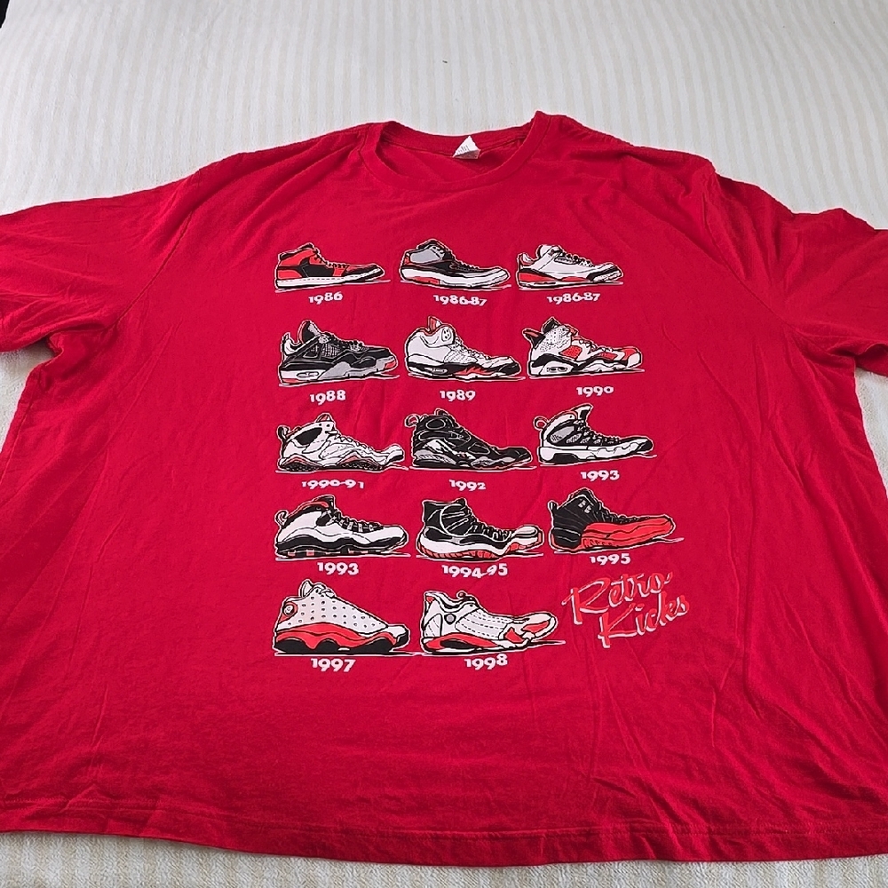 Retro Kicks Sneaker Graphic T-Shirt Size:3X